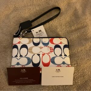 NWT Coach Bleeker Multicolor Single Zip Signature Phone Wristlet